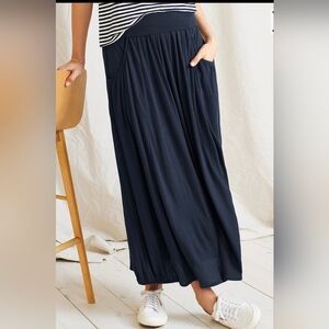 Garnet Hill Favorite Knit Maxi Skirt Size S Stretch with Pockets Lagenlook Blue